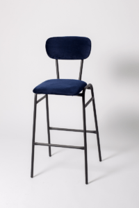 taburete -vintage-mid-century- tapizado-azul.png